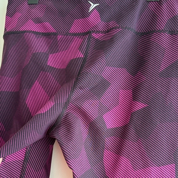 Old Navy Active Purple and Black Stripe Leggings, Size Large - Picture 10 of 13